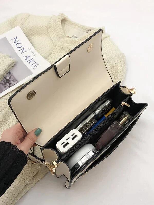 Ladies graphic flap messenger bag