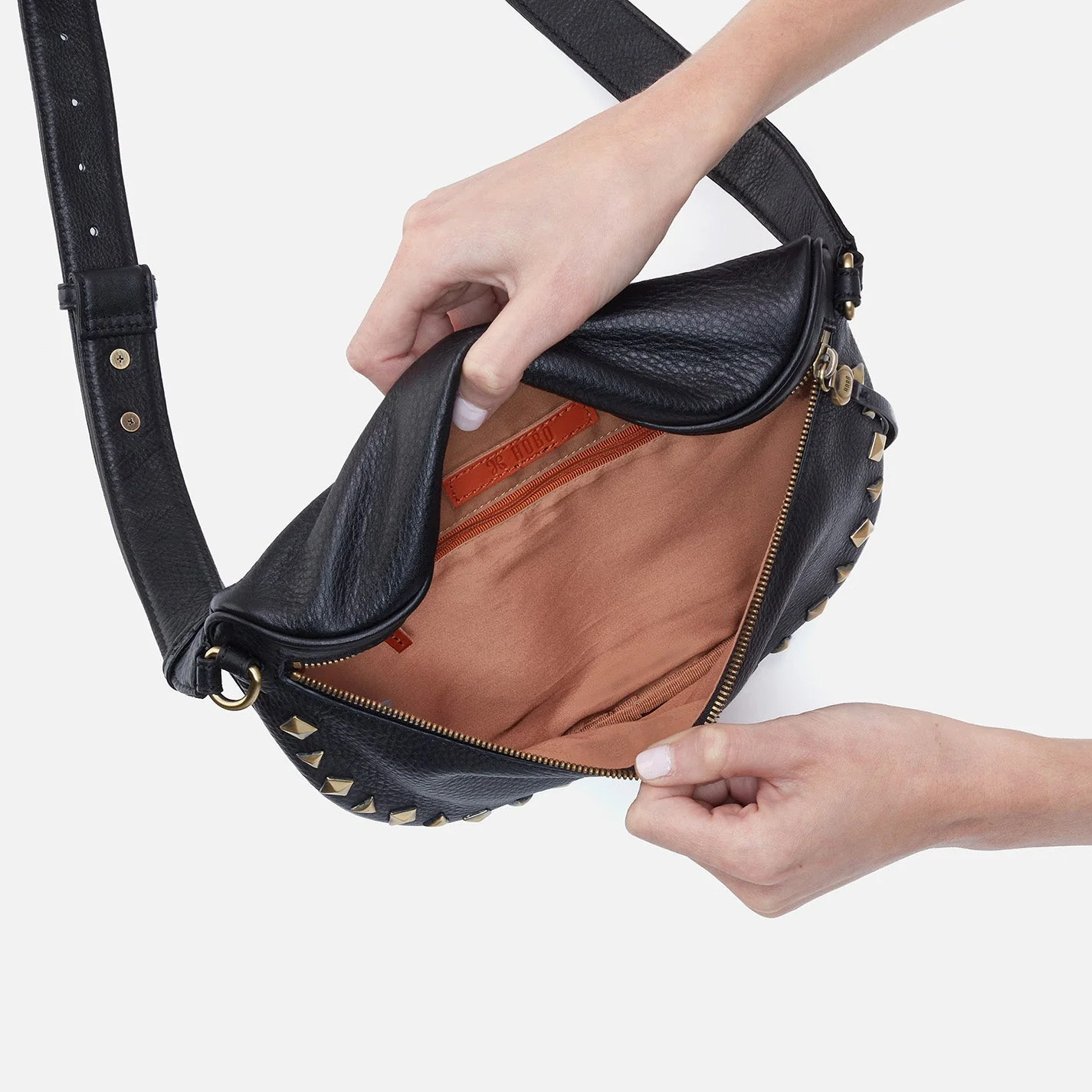 Juno Belt Bag in Pebbled Leather - Black Granite Grey