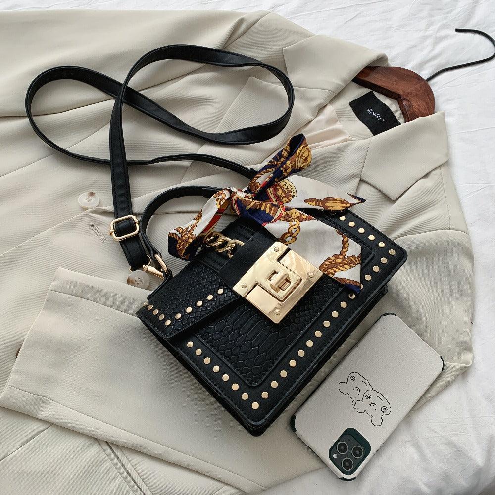 Ladies messenger bag w-thick gold chain detail & bag scarf