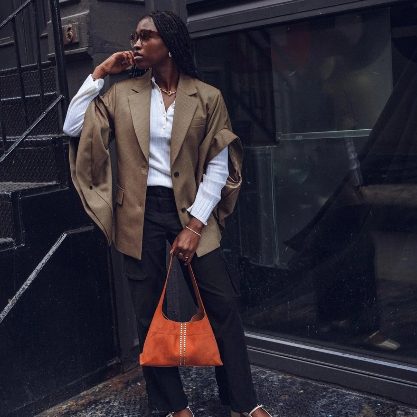 Joni Shoulder Bag in Suede With Studs - Cognac Cognac