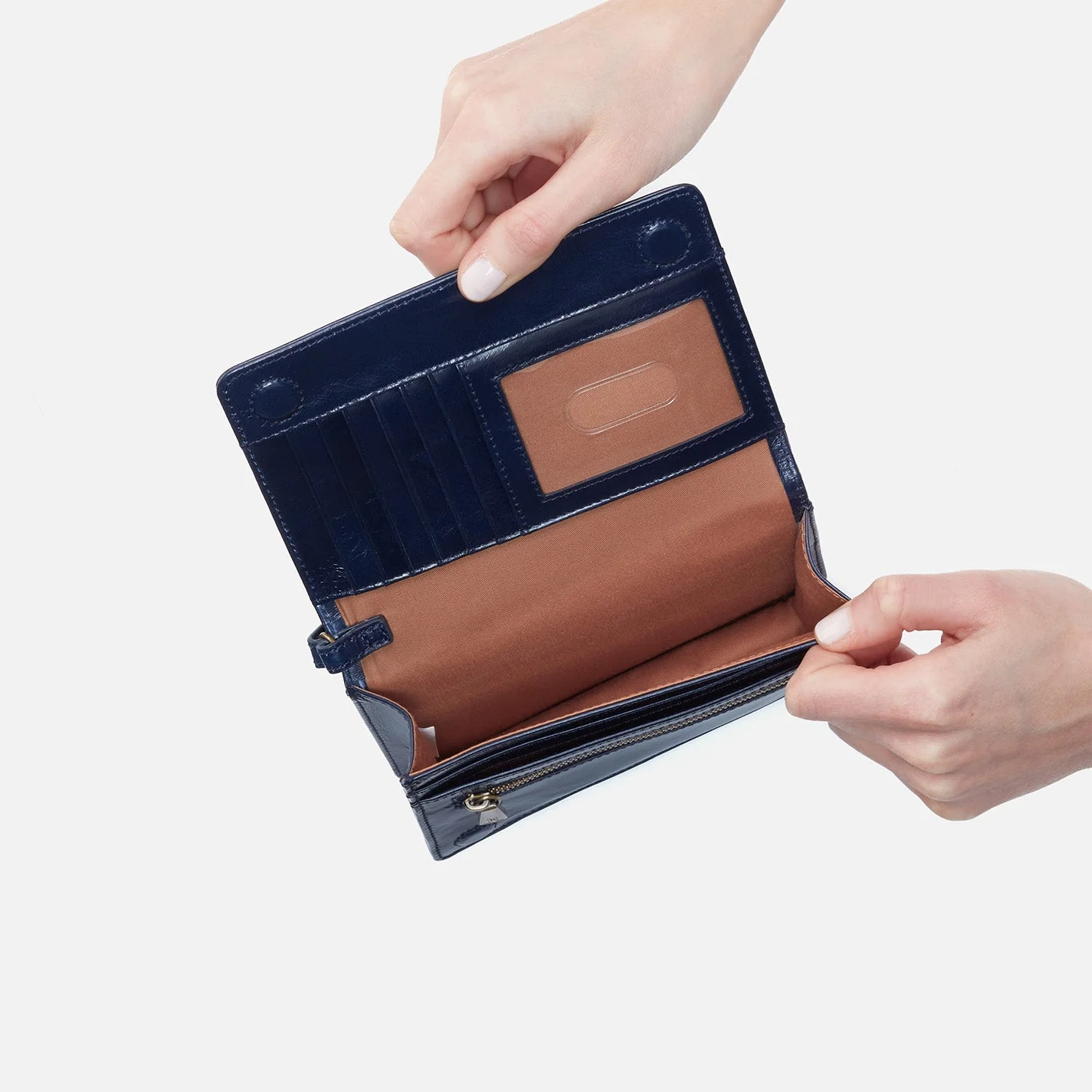 Jill Wristlet in Polished Leather - Nightshade Black