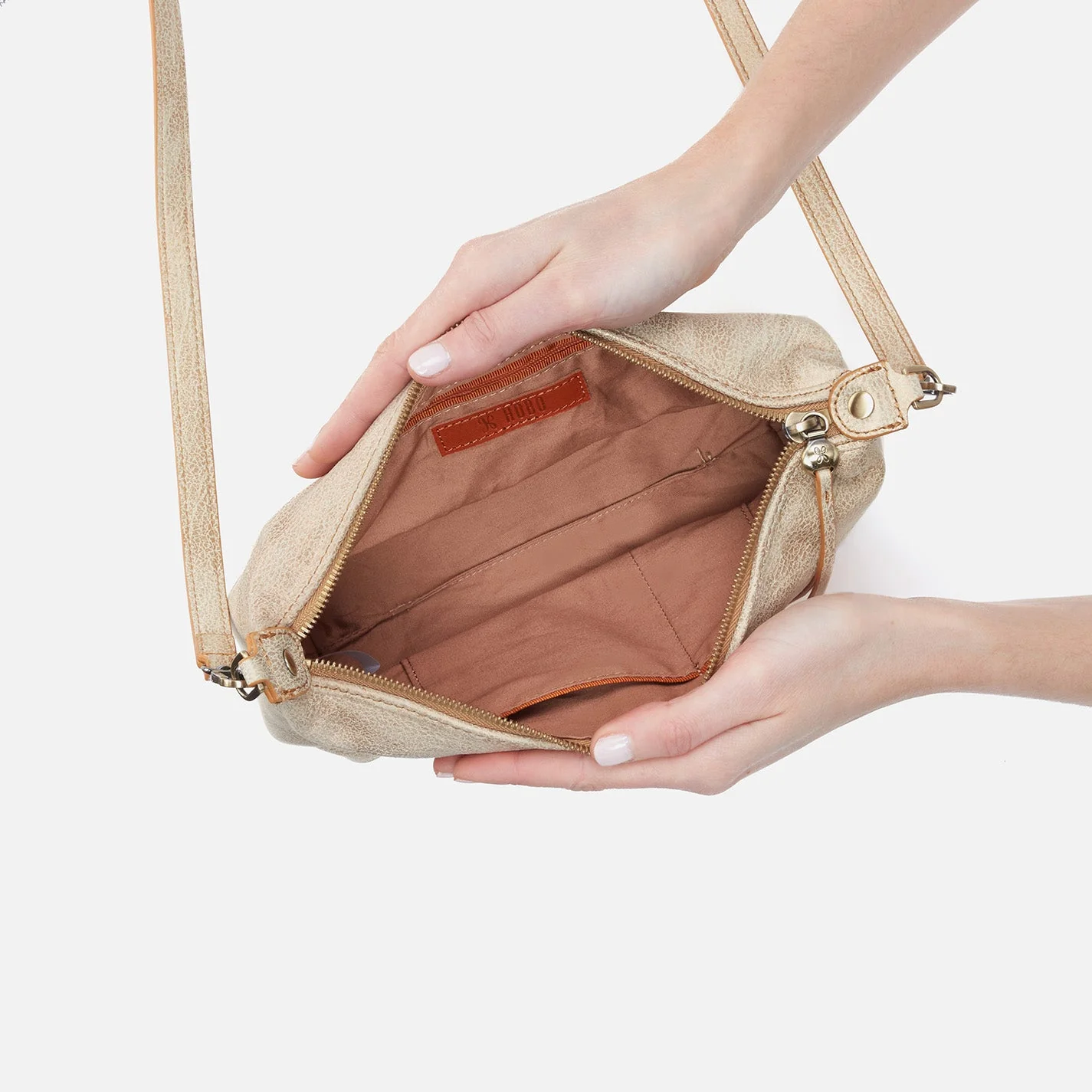 Kirby Crossbody in Metallic Leather - Gold Leaf Black