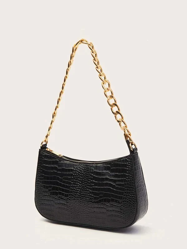 Ladies shoulder bag w-thick gold chain
