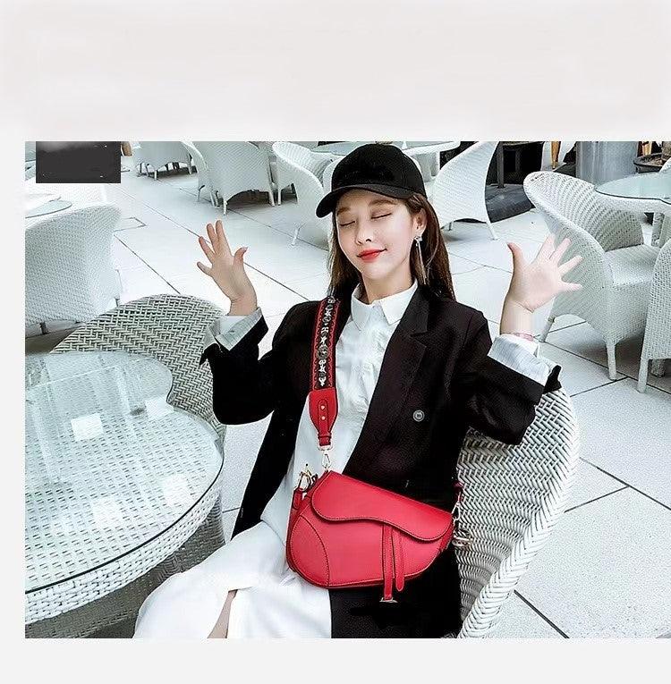Women's classic saddle bag high quality luxury bag