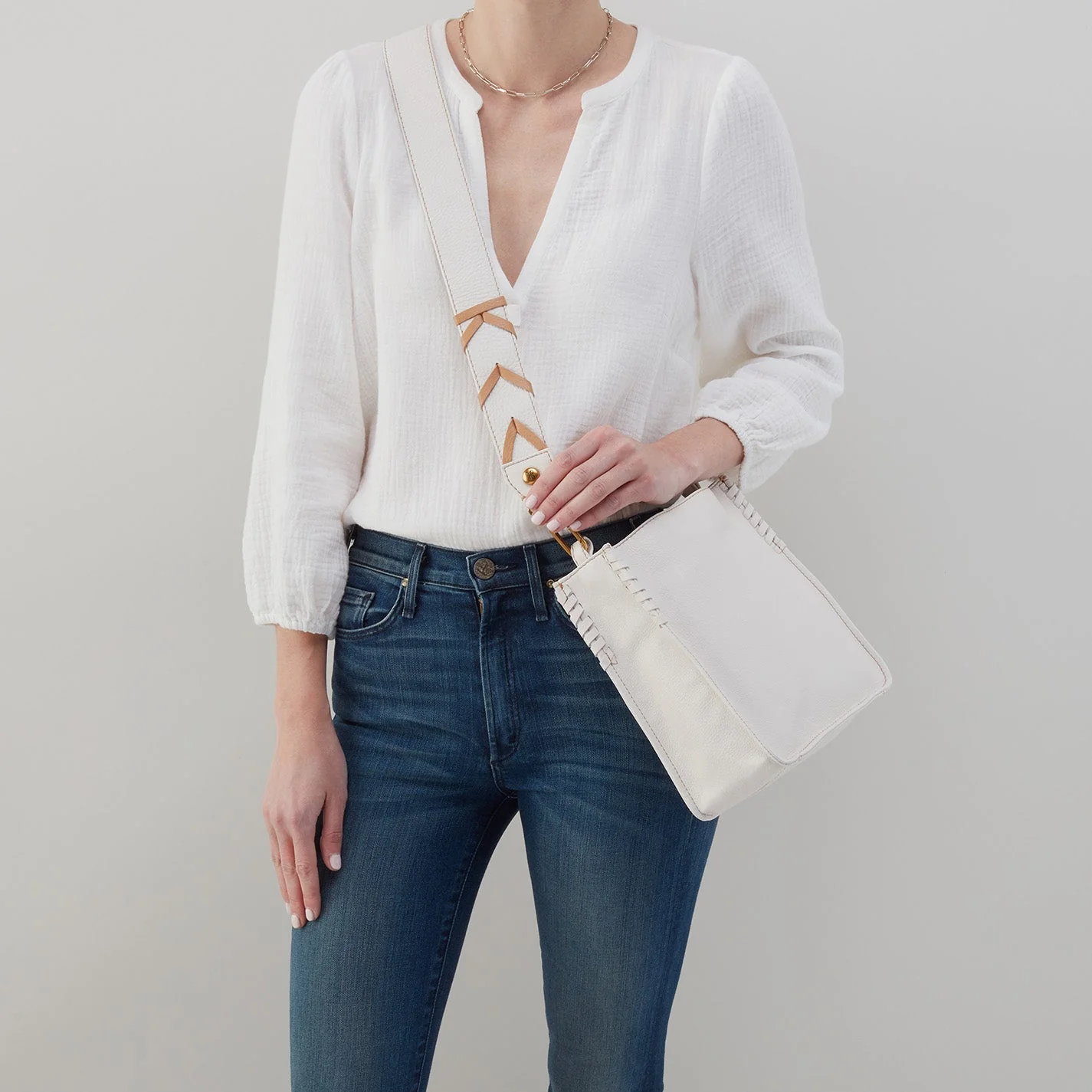 Sylvan Bucket Crossbody in Pebbled Leather