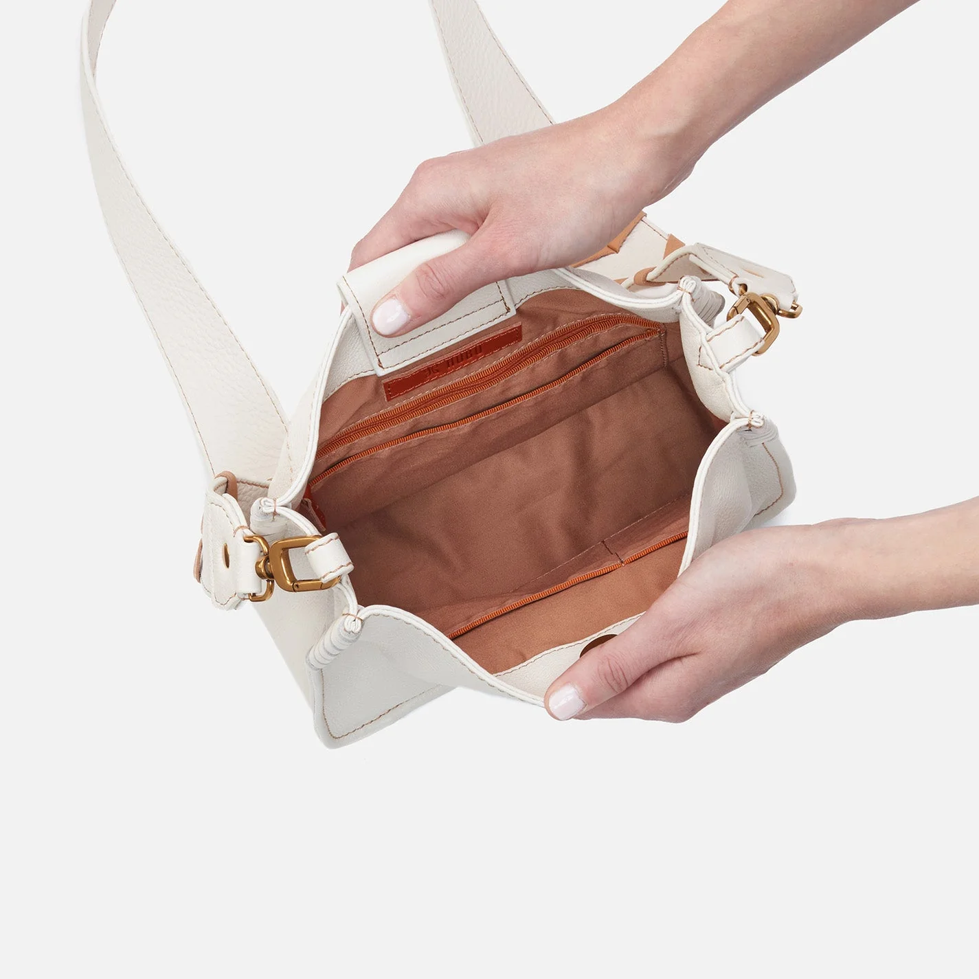 Sylvan Bucket Crossbody in Pebbled Leather