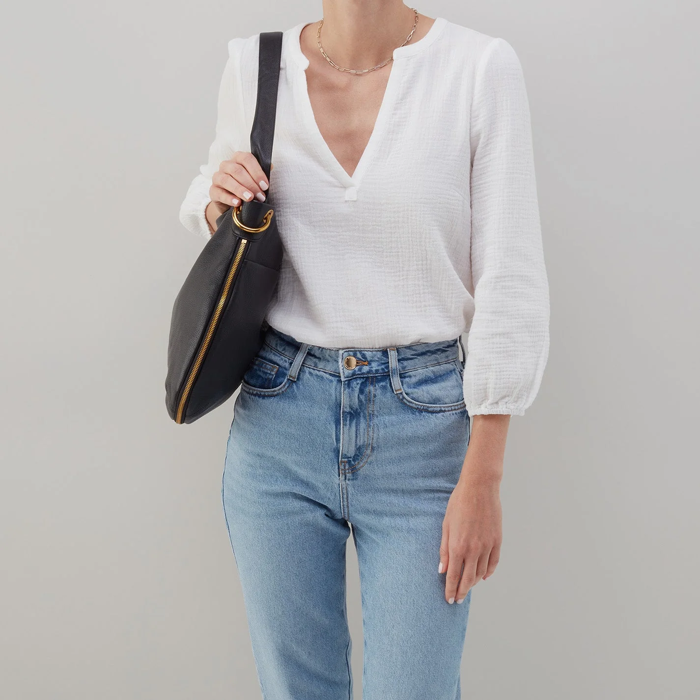 Fern Hobo in Pebbled Leather - Black Sandstorm