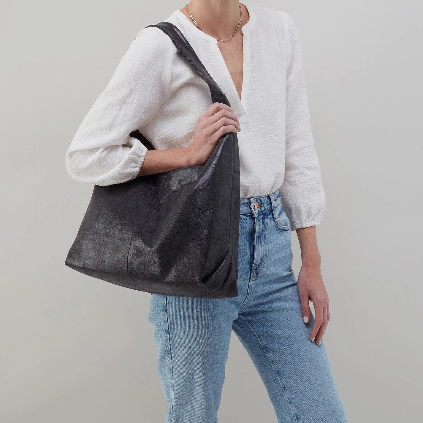 Astrid Hobo in Buffed Leather - Black