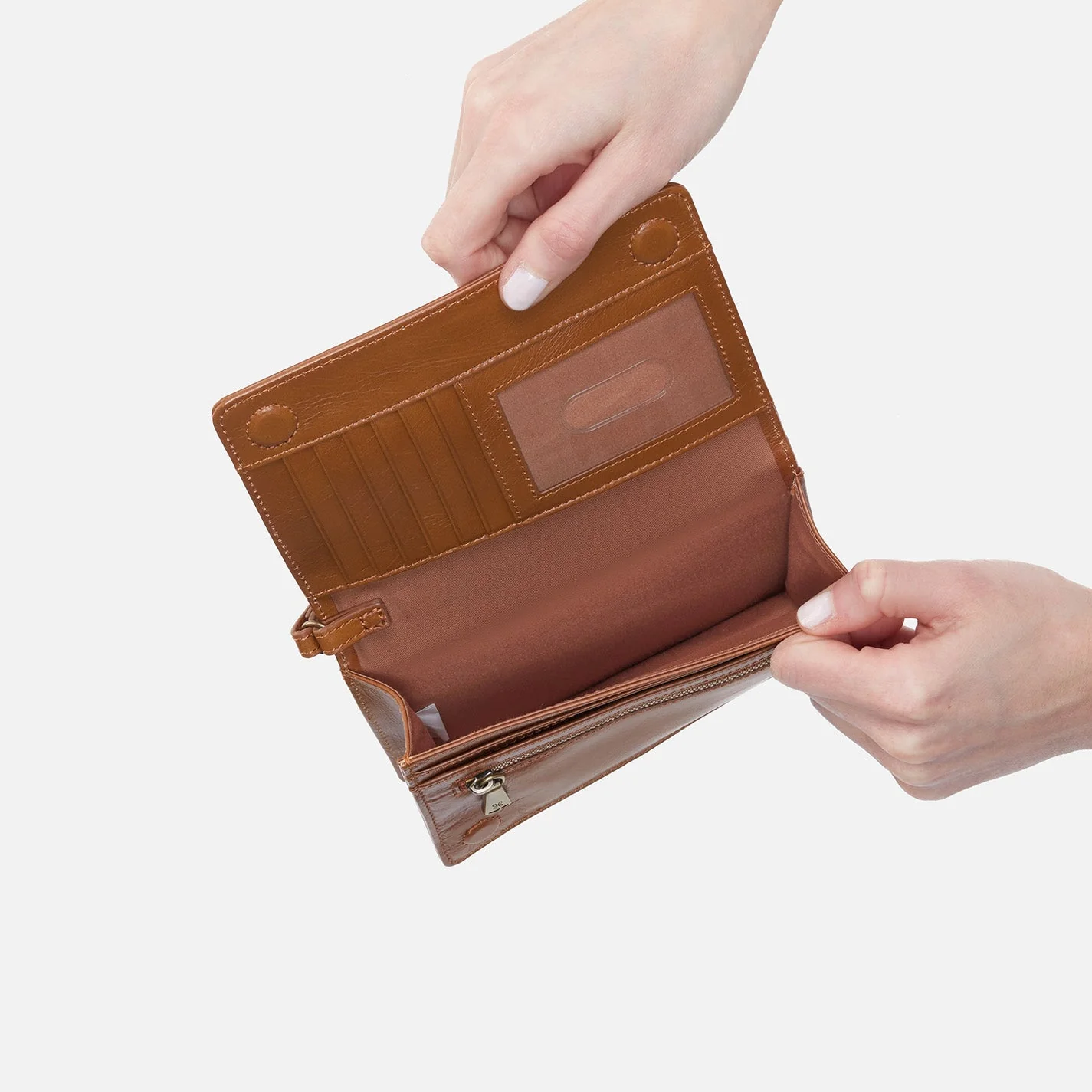 Jill Wristlet in Polished Leather - Truffle Black