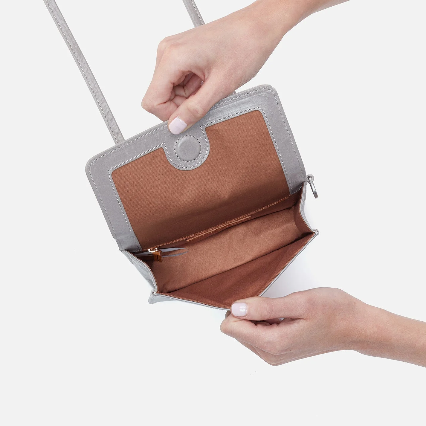 Jill Wallet Crossbody in Polished Leather - Light Grey Black