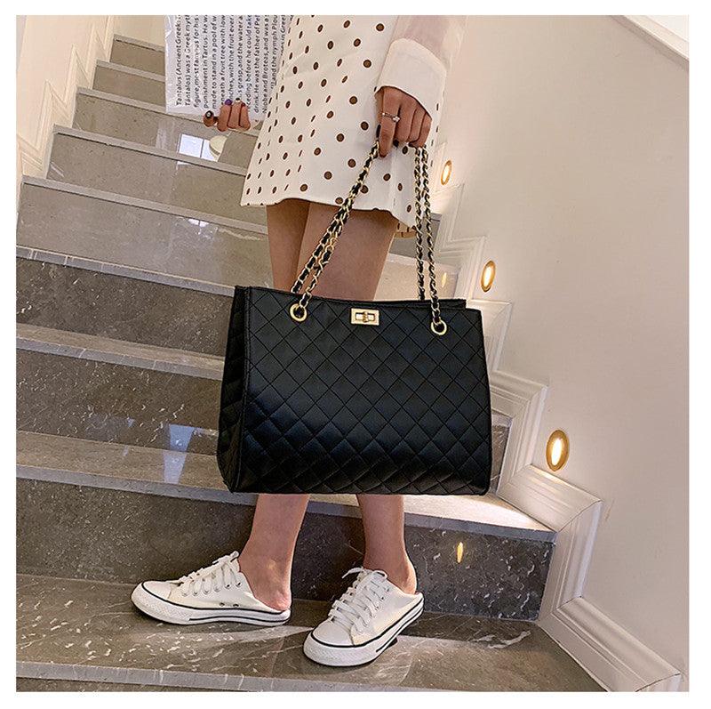 Ladies fashion shoulder bag diamond lattice pattern stylish beautiful bag