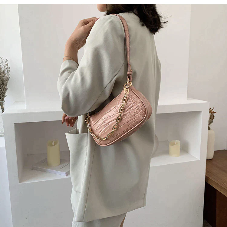 Ladies baguette shoulder bag