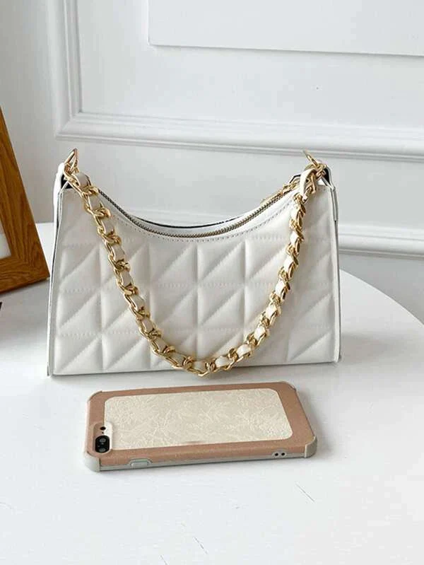 Ladies shoulder bag with chain strap