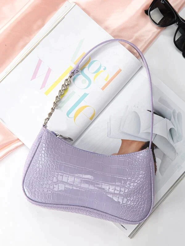 Ladies baguette handbag