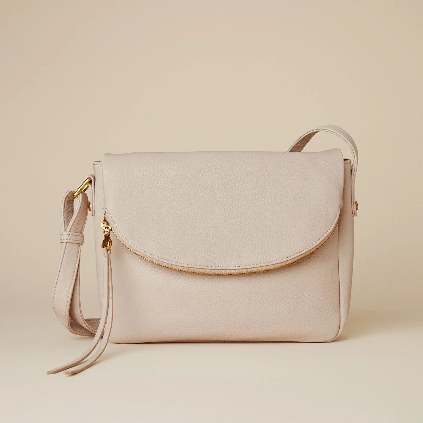 Fern Messenger Crossbody in Pebbled Leather - Chalk Gold Leaf