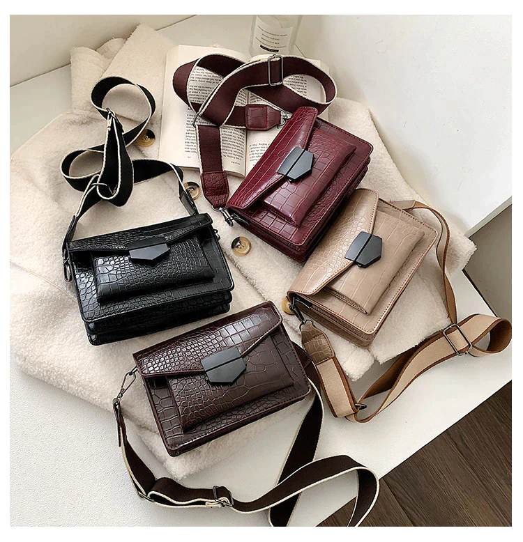 Ladies messenger bag with front pocket