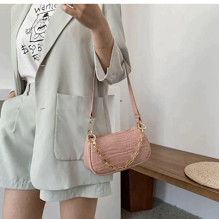 Ladies baguette shoulder bag