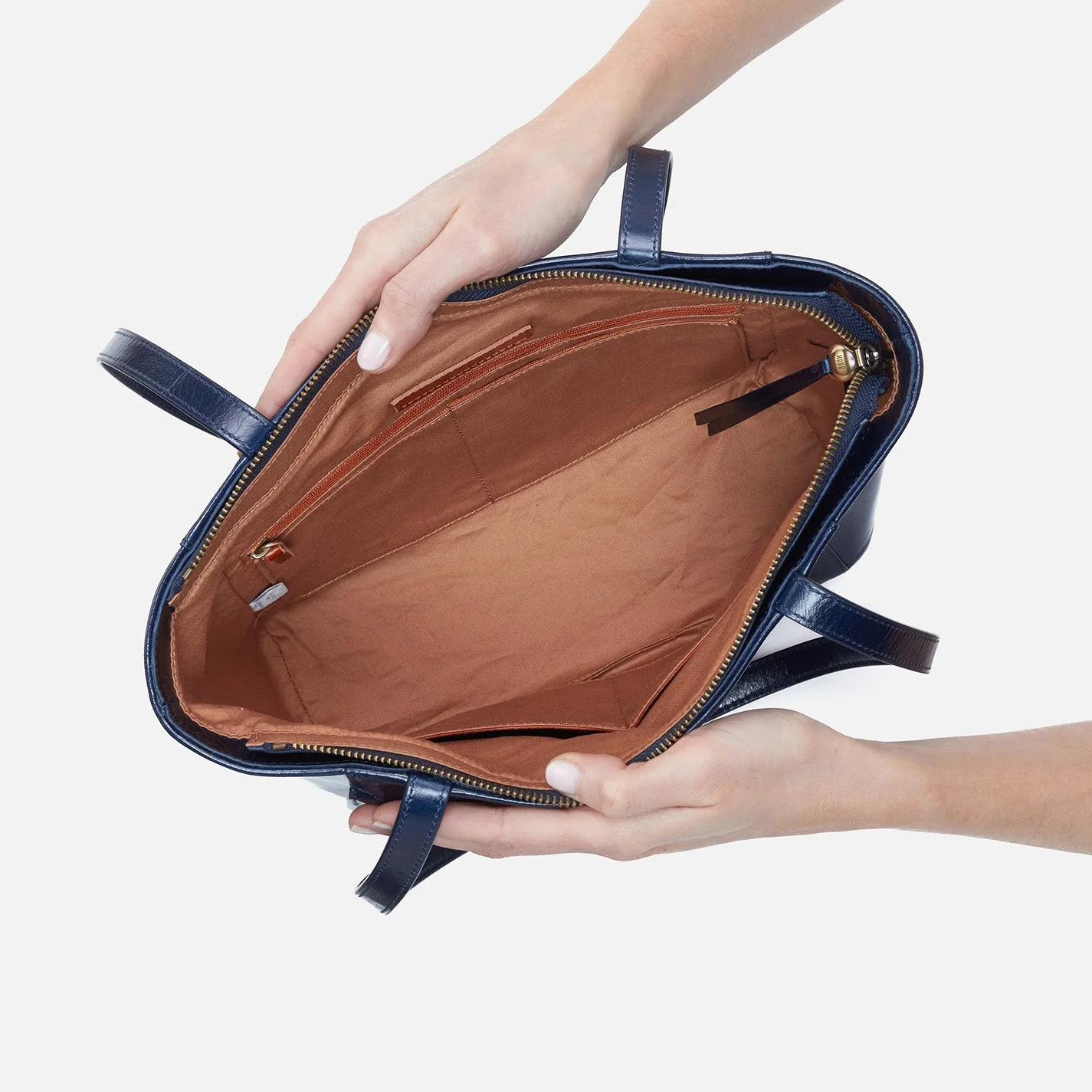 Haven Tote in Polished Leather - Nightshade Black