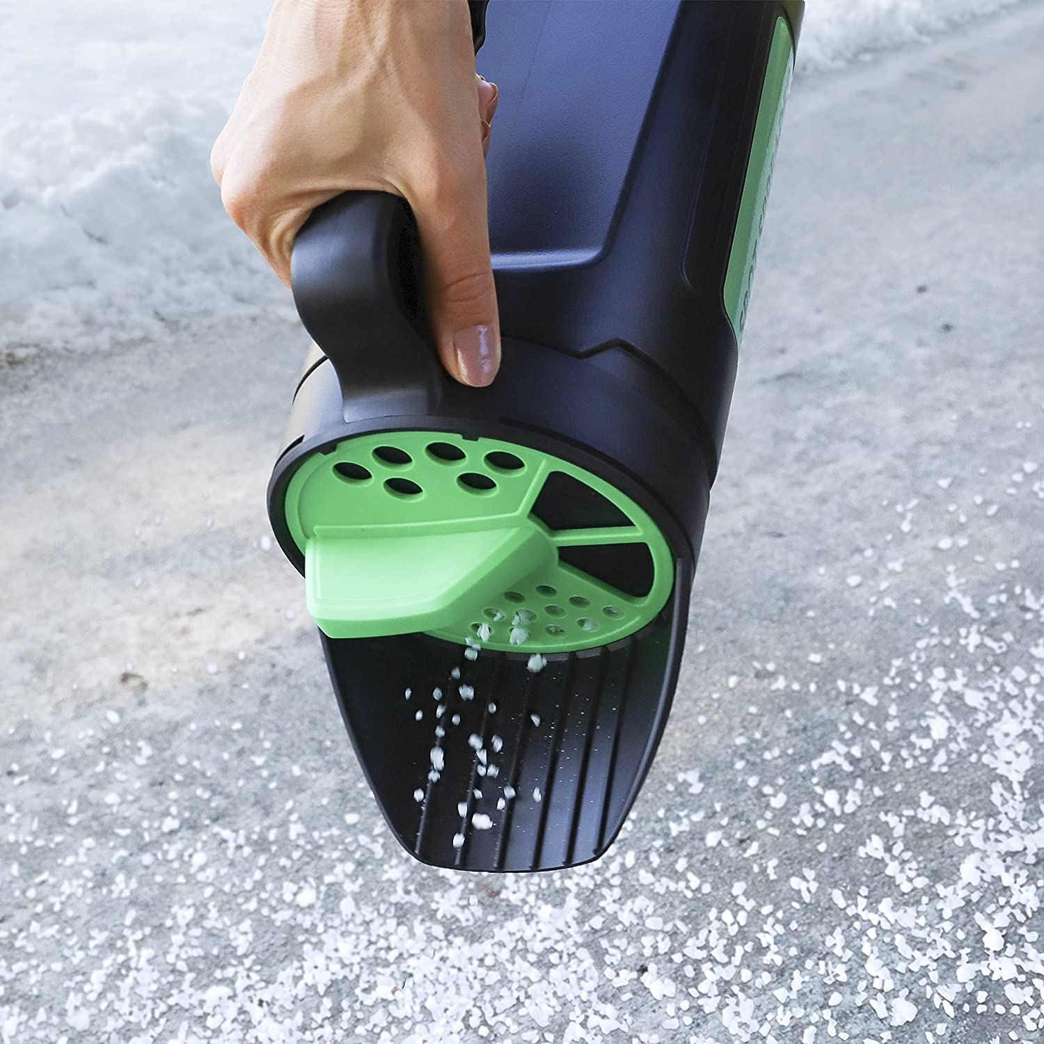 Spot Spreader Hand Spreader Shaker for Seed. Salt. De-Icer. Ice Melt. Earth Food and Fertilizer