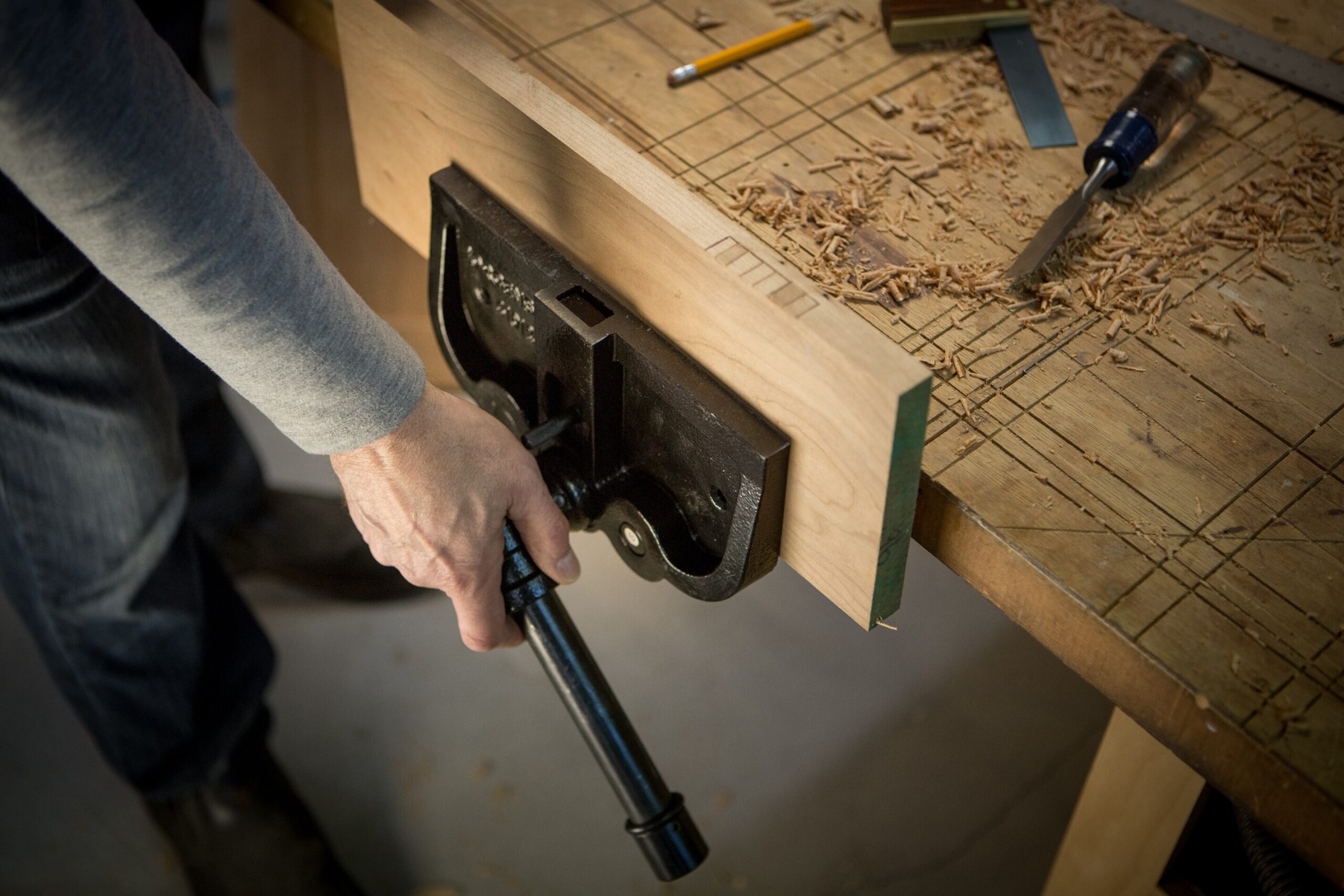 Jorgensen 10-in Cast Iron Woodworkers Vise