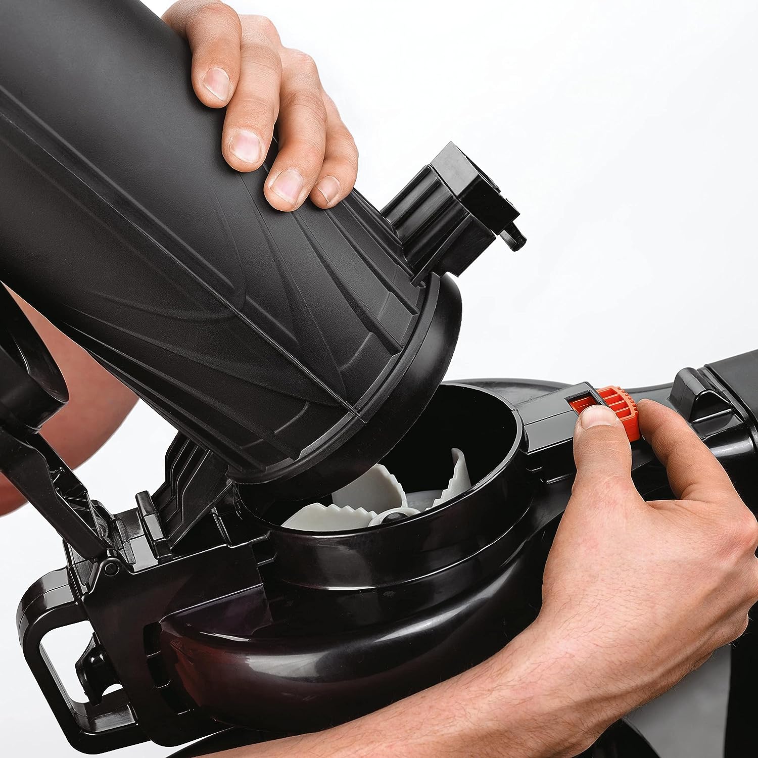 BLACK+DECKER 3-in-1 Electric Leaf Blower. Leaf Vacuum. Mulcher. 12-Amp (BV3100)