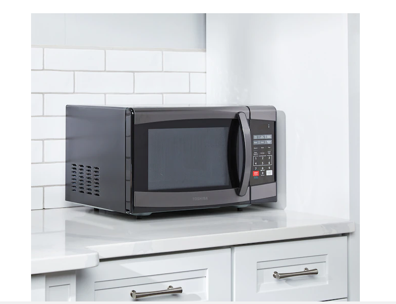 Toshiba ML2-EM25PA 0.9-cu ft 900-Watt Countertop Microwave (Black Stainless Steel)