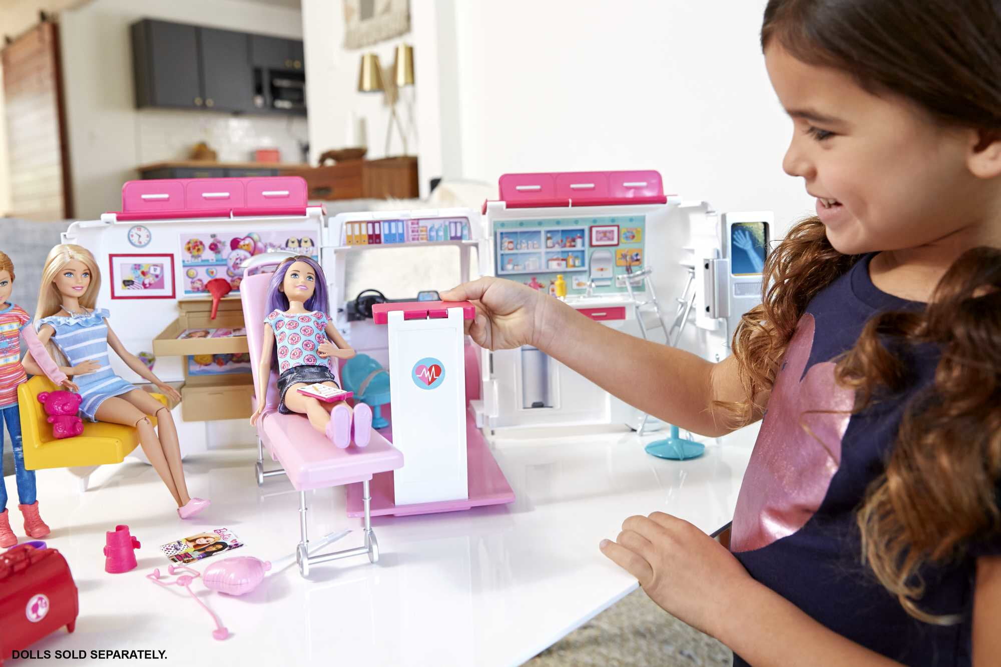 ​Barbie Emergency Vehicle Transforms into Care Clinic with 20+ Pieces