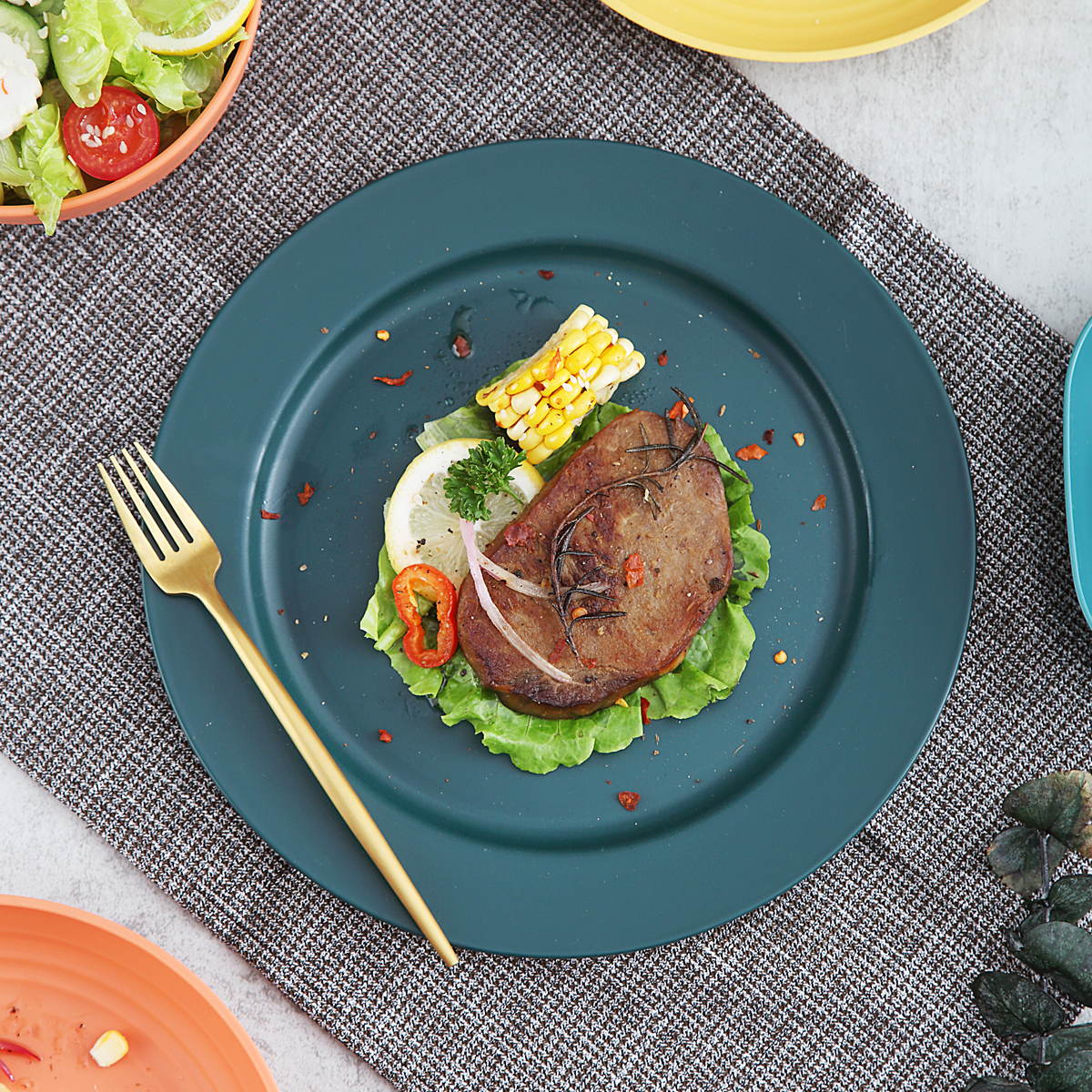 ReaNea Plastic Dinnerware Set of 20 Pieces. Unbreakable and Reusable Light Weight Plates Mugs Bowls Dishes Easy to Carry and Clean BPA Free Service for 4. Multi Color