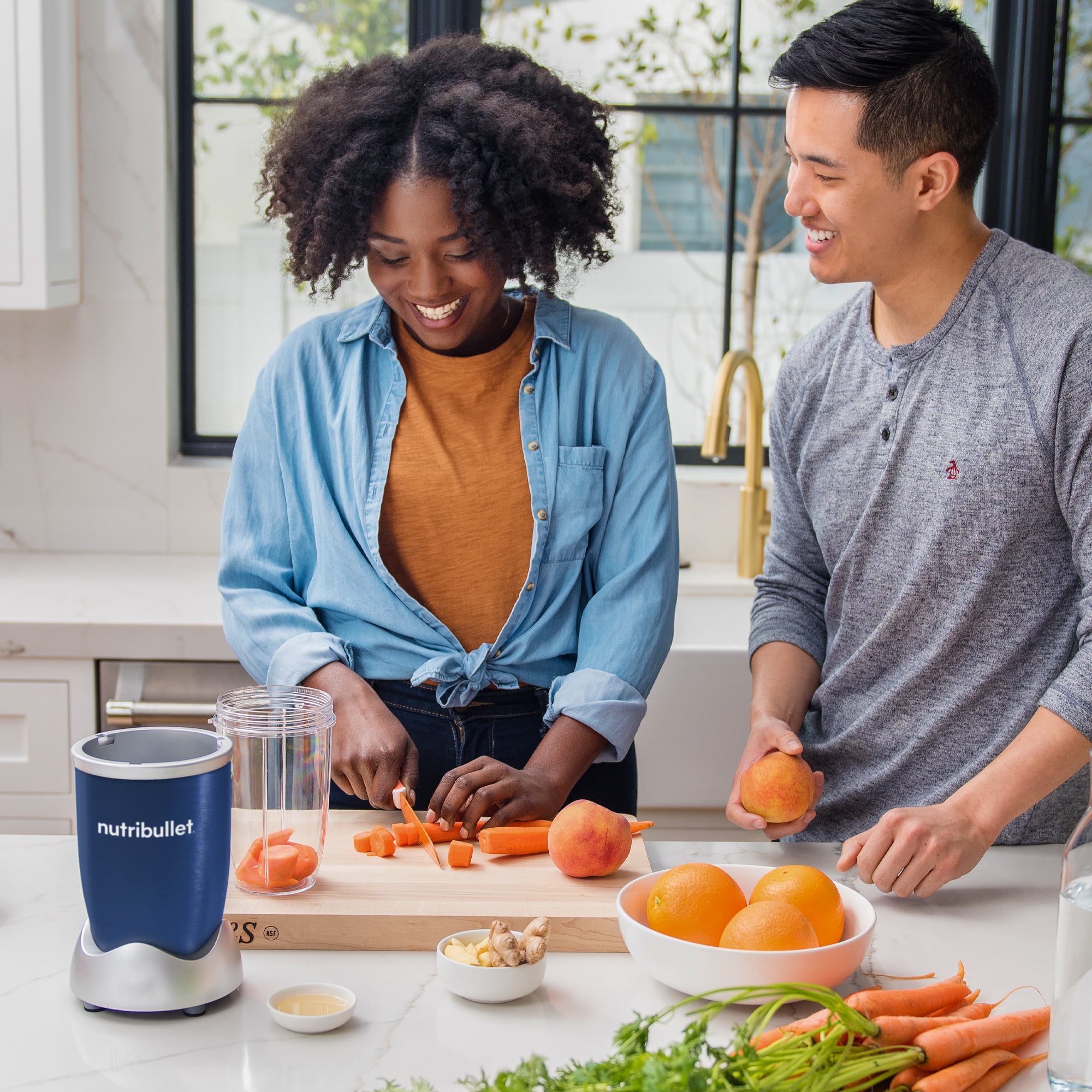 NutriBullet - Pro 32 oz. 900 Watts Personal Blender-Blue