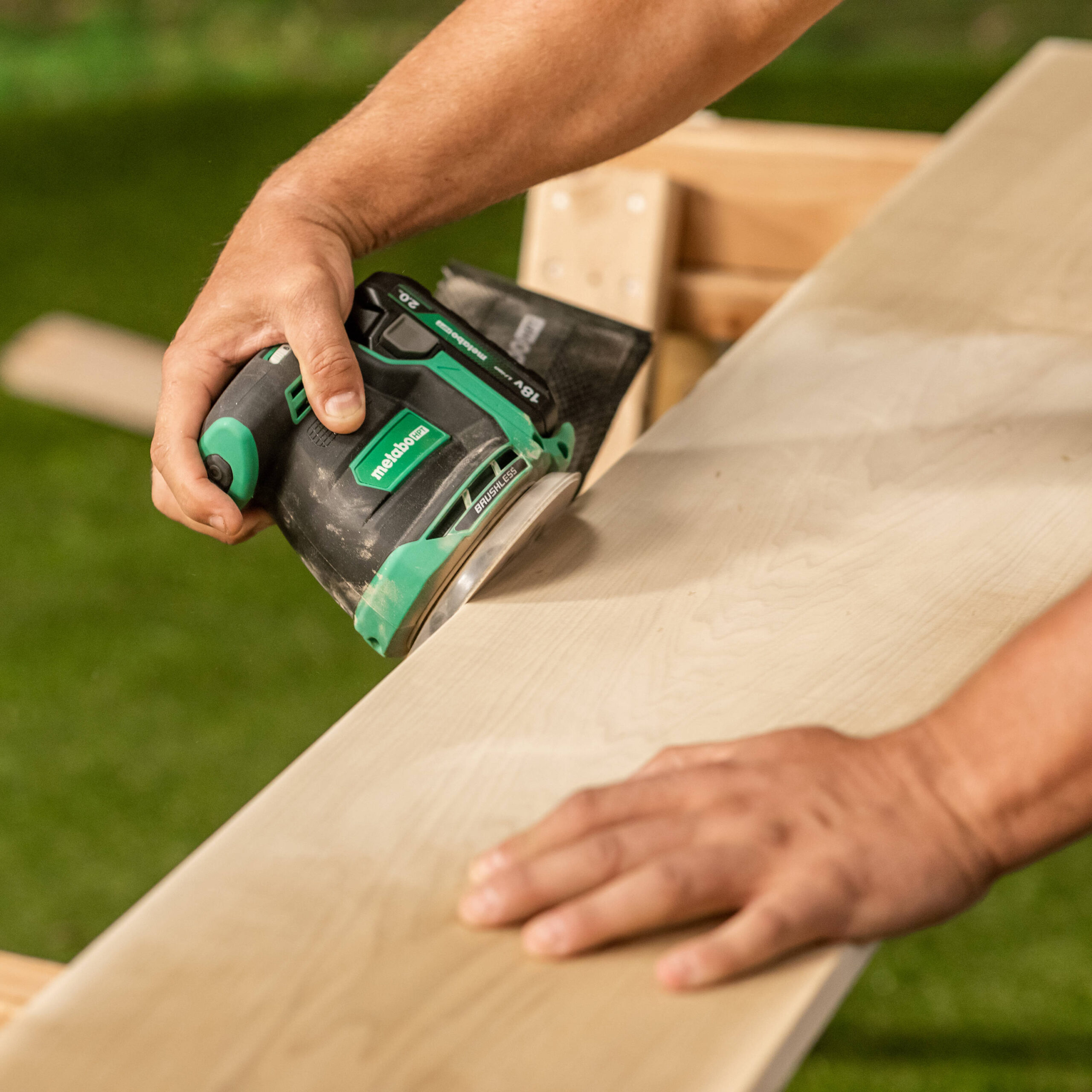 Metabo HPT 18-Volt-Amp Brushless Cordless Random Orbital Sander with Dust Management