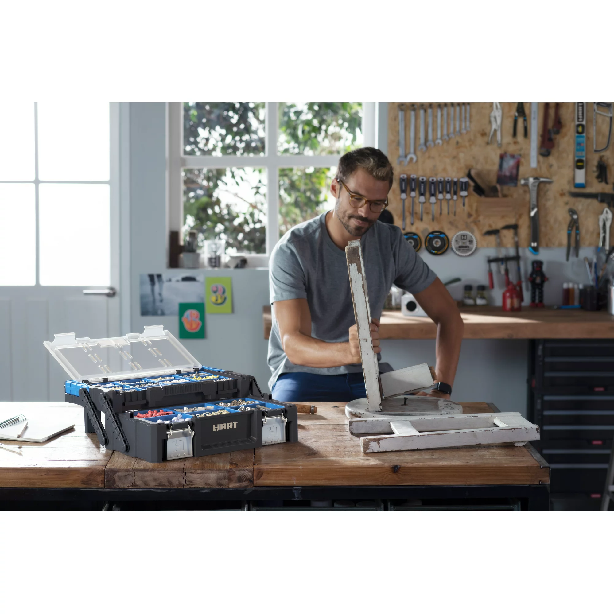 HART 246297 18″ Cantilever Organizer. Resin Tool Box for Small Tools and Parts. Tool Storage and Organizaion