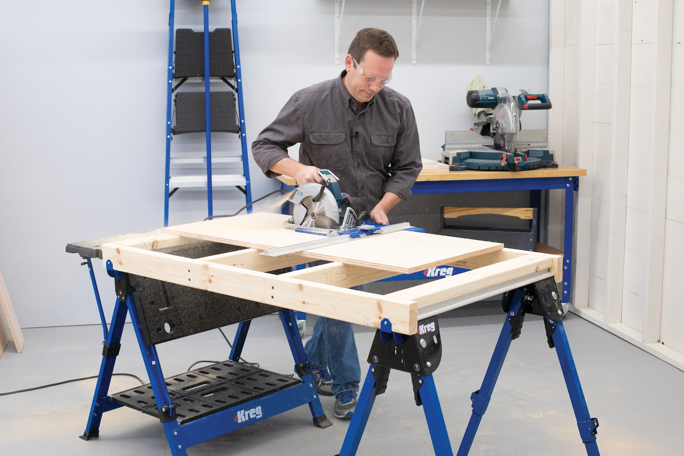 Kreg 32-in W x 35.65-in H Adjustable Anodized Aluminum Track. Steel Legs and Base Saw Horse (1100-lb Capacity)