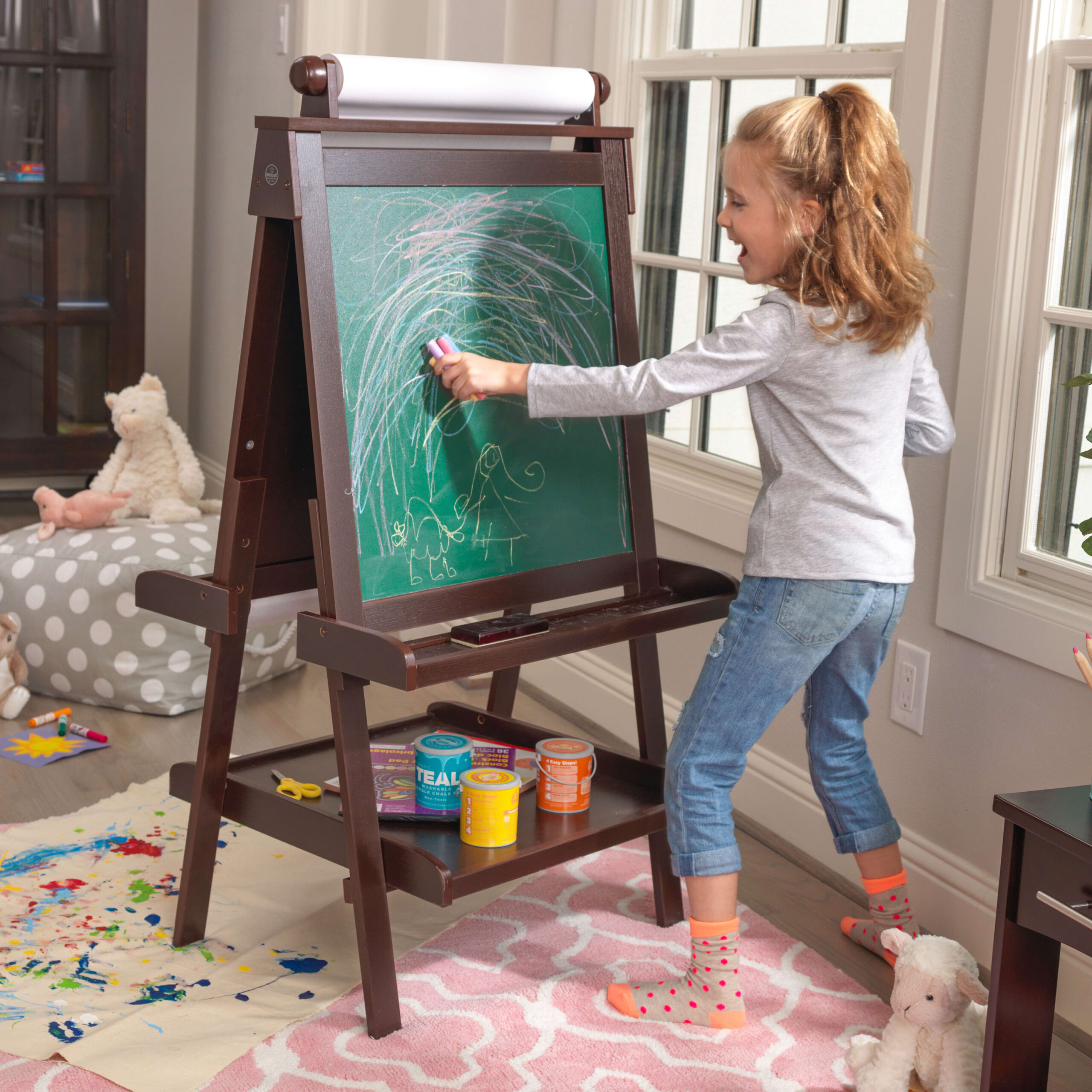 KidKraft Deluxe Wood Easel with Chalkboard. Dry Erase. Paper Roll & Paint Cups - Espresso
