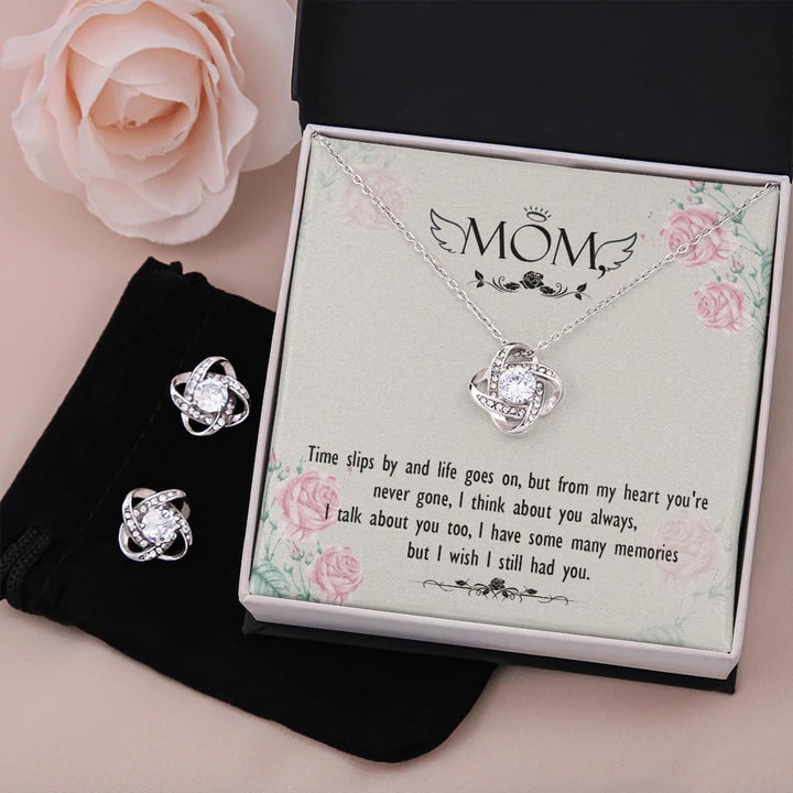 White Gold necklaces. Gift for Mother's Day. necklaces for Women. Gift box for Mom. Girlfriend