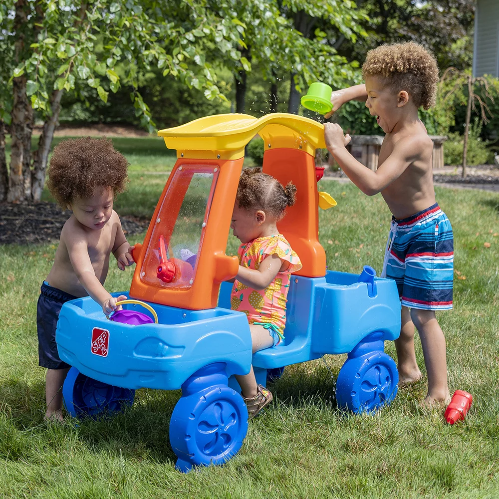 Step2 Car Wash Splash Center Water Table Activity Toy for Multiple Kids