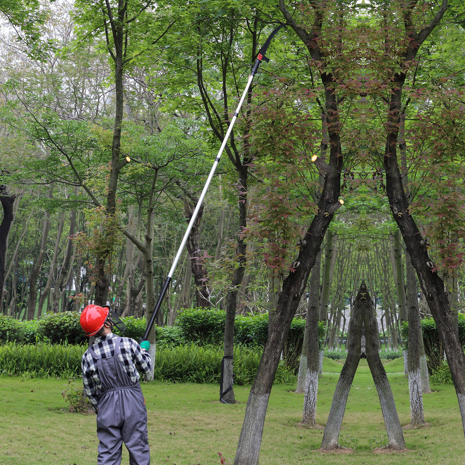 VEVOR 20 FT Manual tree pruner Telescoping 240-ft Pole Pruning Saw