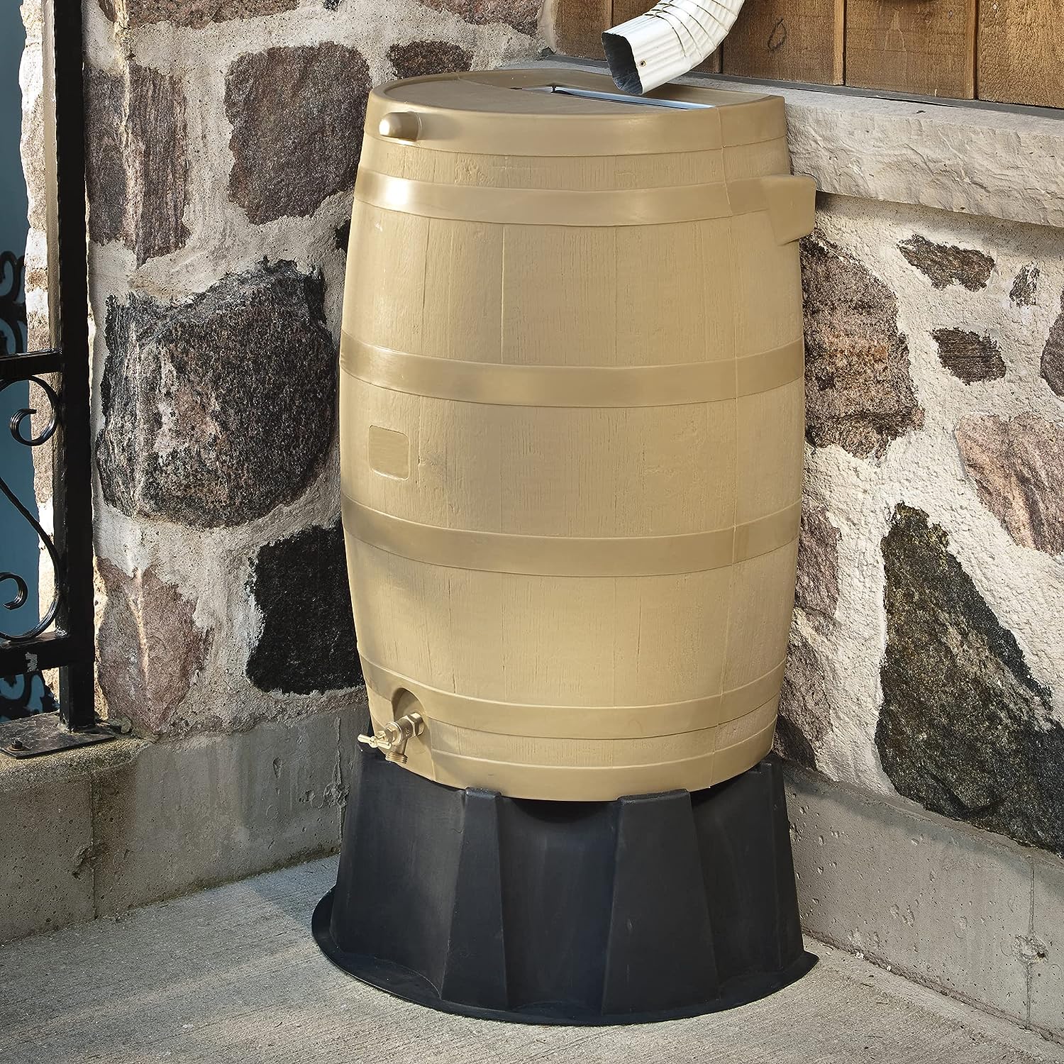 RTS Home Accents 551000901A5481 Polyethylene 50 Gallon Flat Back Rain Barrel with Stand. Oak