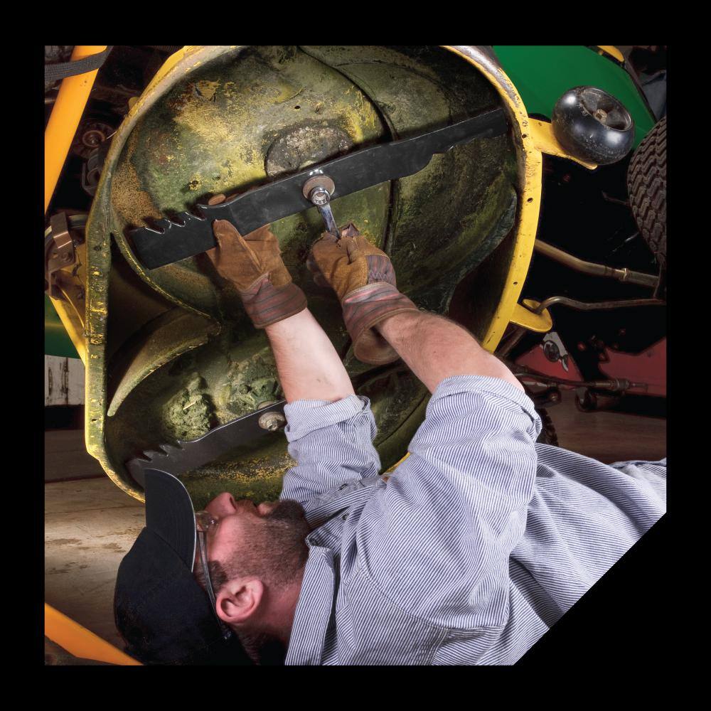 Oregon 42MGS1G32 Riding Lawnmower Gator Blade Set of 2 (42MGS1G32)