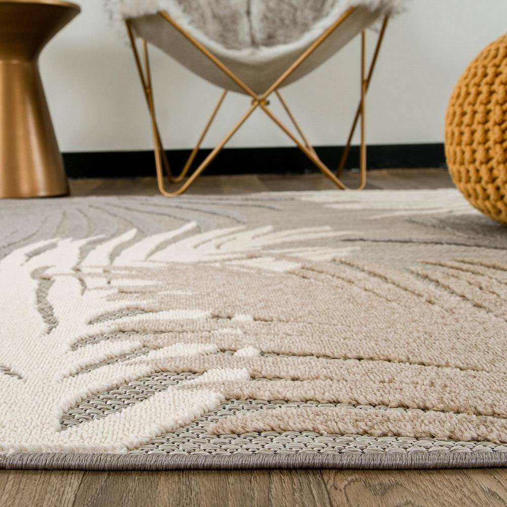 World Rug Gallery  Gray 7 ft. 10 in. x 10 ft. Contemporary Tropical Large Floral Indoor/Outdoor Area Rug