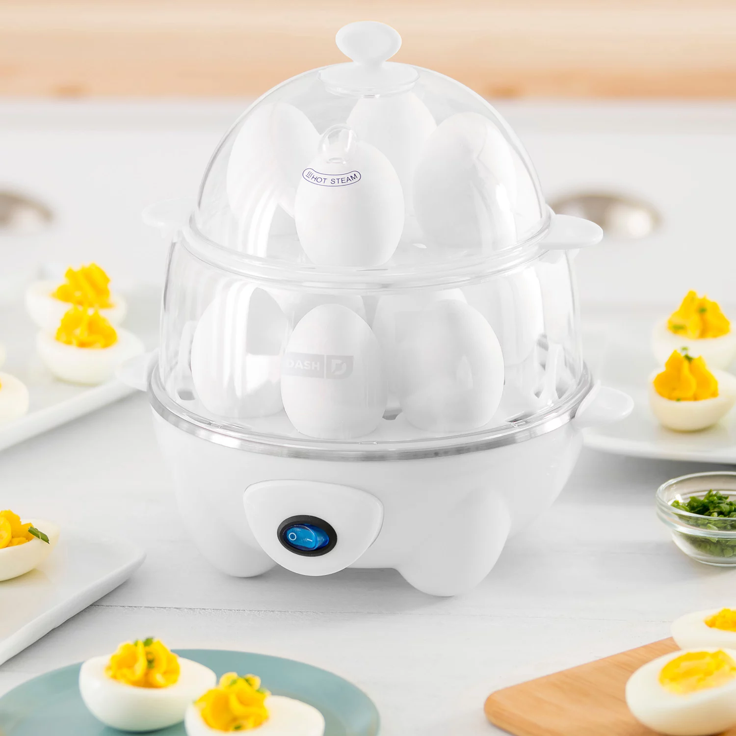 Dash Deluxe Rapid Egg Cooker. 12 Egg - White