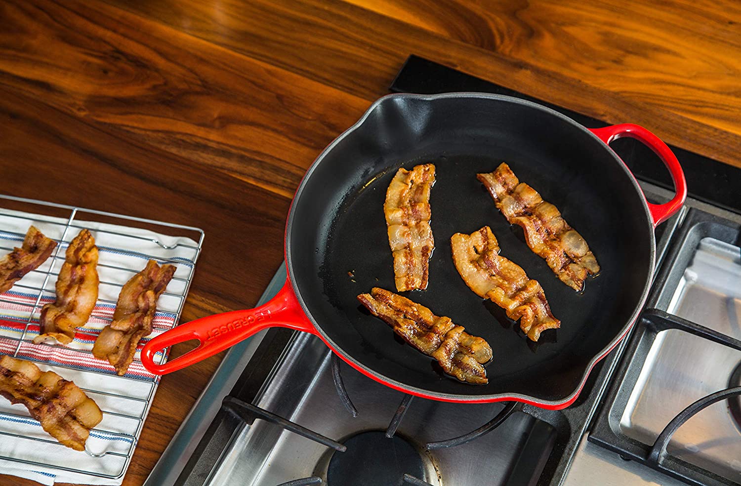 Le Creuset LS2024-1667 Enameled Cast Iron Signature Iron Handle Skillet. 6.33″ (1/2 qt.). Cerise