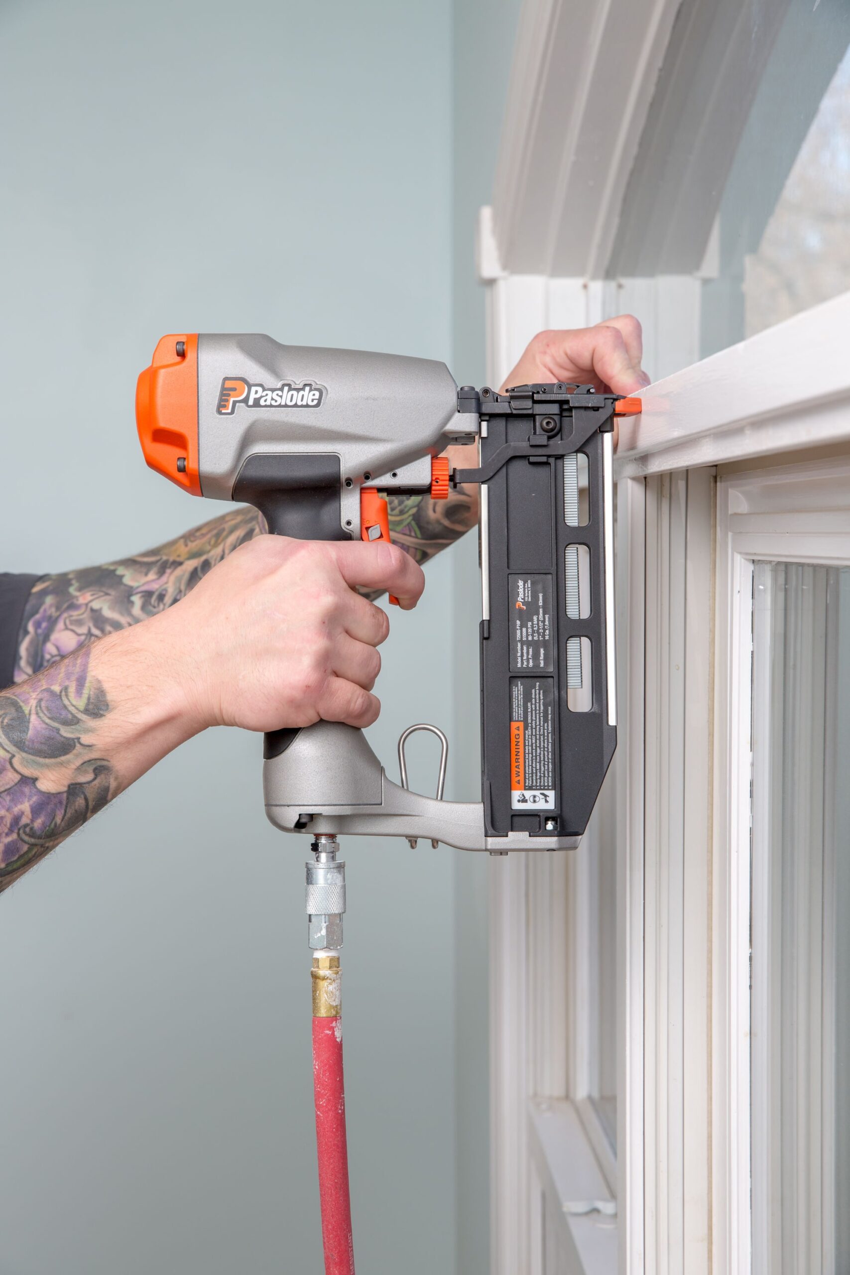 Paslode 2.5-in 16-Gauge Pneumatic Finish Nailer