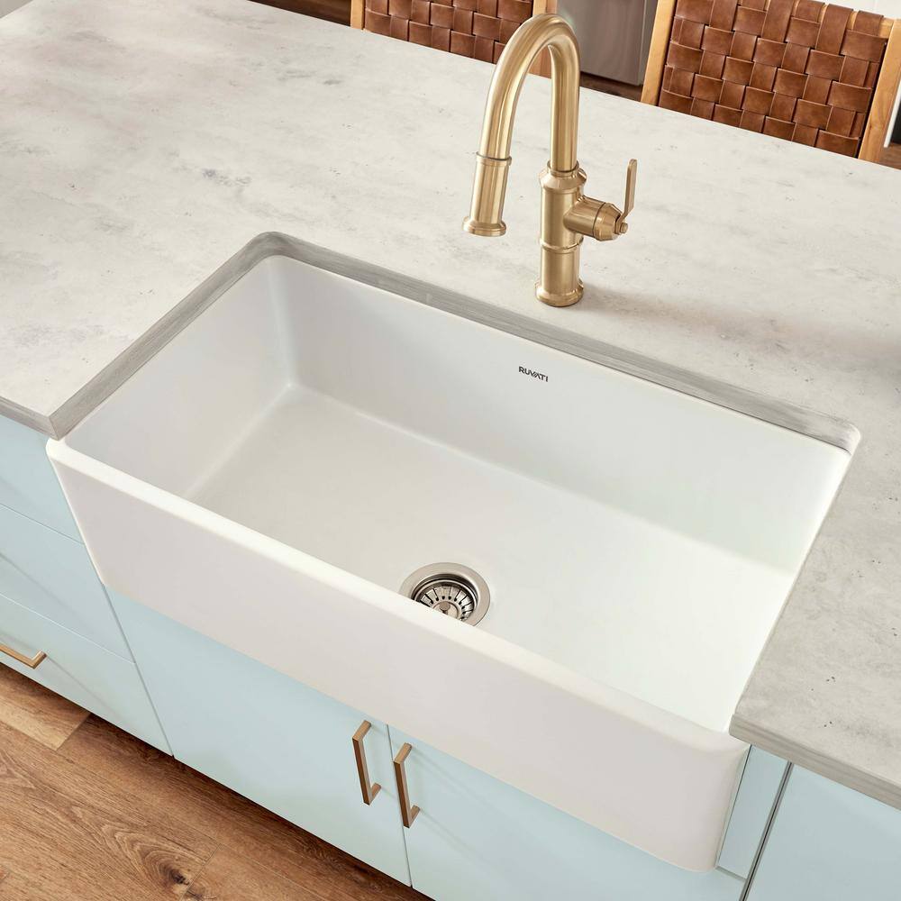 Ruvati 1003280744 Farmhouse Apron-Front Fireclay 33 in. x 20 in. Reversible Single Bowl Kitchen Sink in White