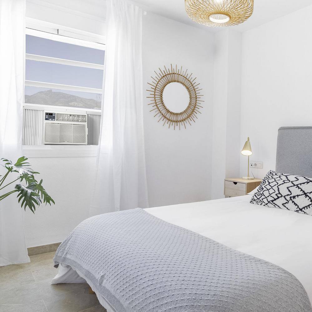 KINGHOME KHW08BTE Energy Star 8.000 BTU 115-Volt Window Air Conditioner w/ Remote Control. LED Display. Dehumidifier. Timer. 350 sq.ft.