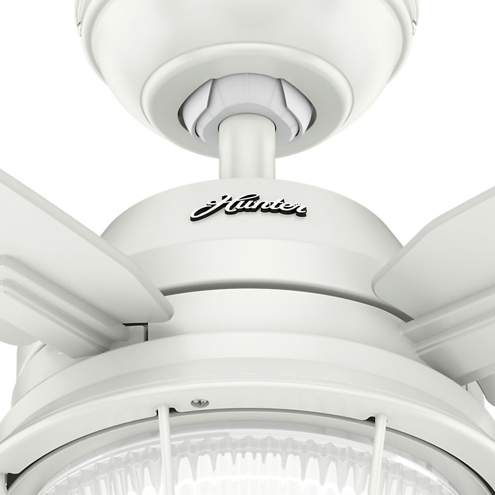 Hunter Ocala 52″ Indoor/Outdoor Ceiling Fan w/ LED Light and Pull Chain. White