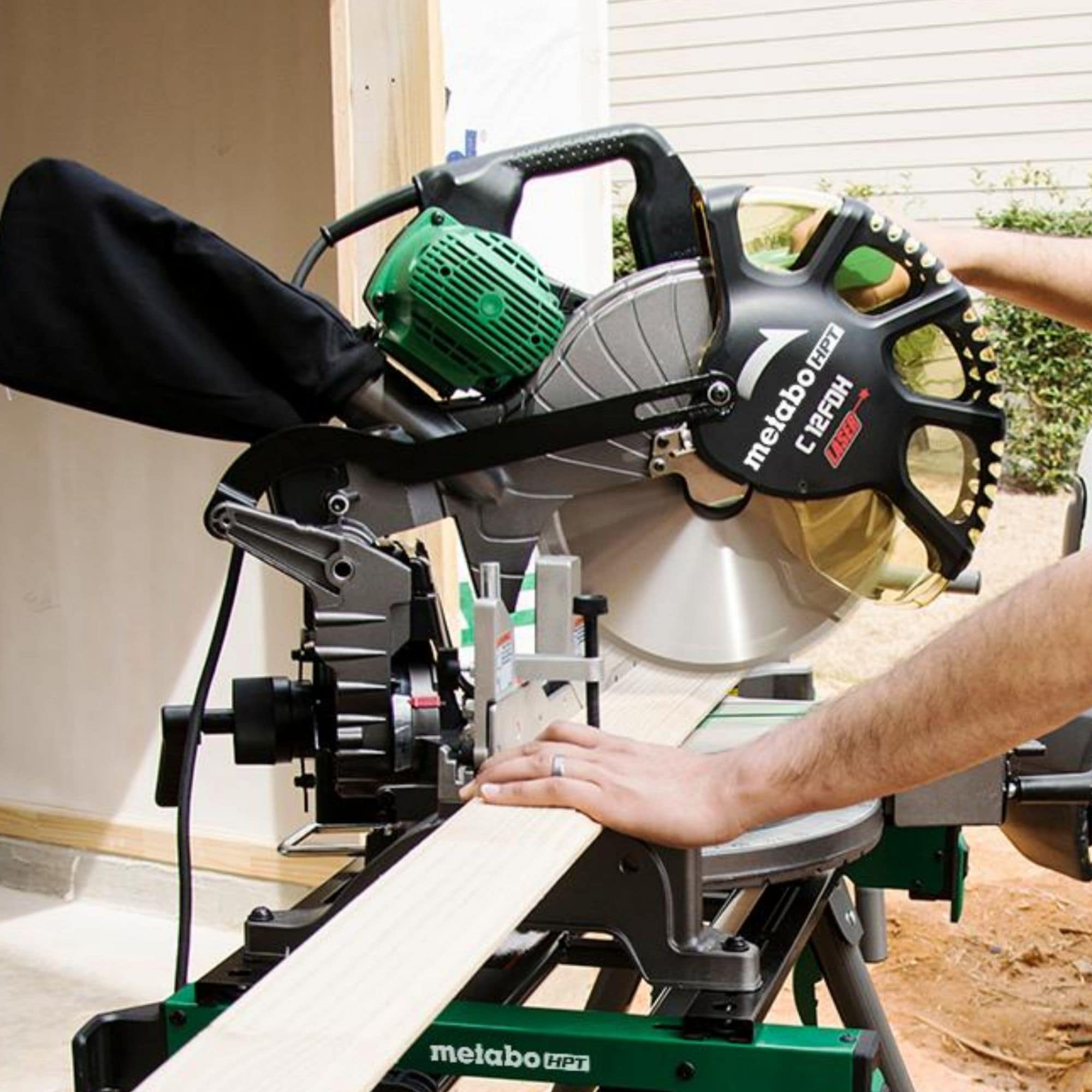 Metabo HPT C12FDHSM 12-in 15 Amps Dual Bevel Compound Corded Miter Saw