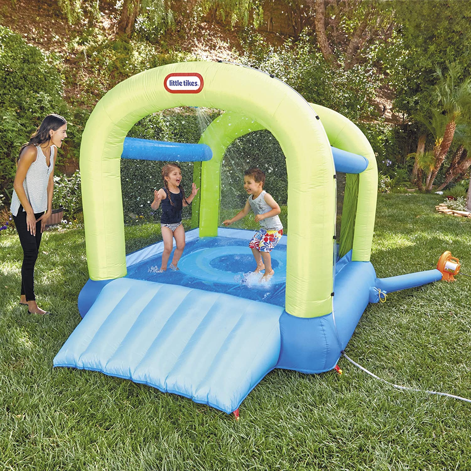Little Tikes Splash n- Spray Indoor/Outdoor 2-in-1 Inflatable Bouncer. 108.00L x 84.00W x 82.25H