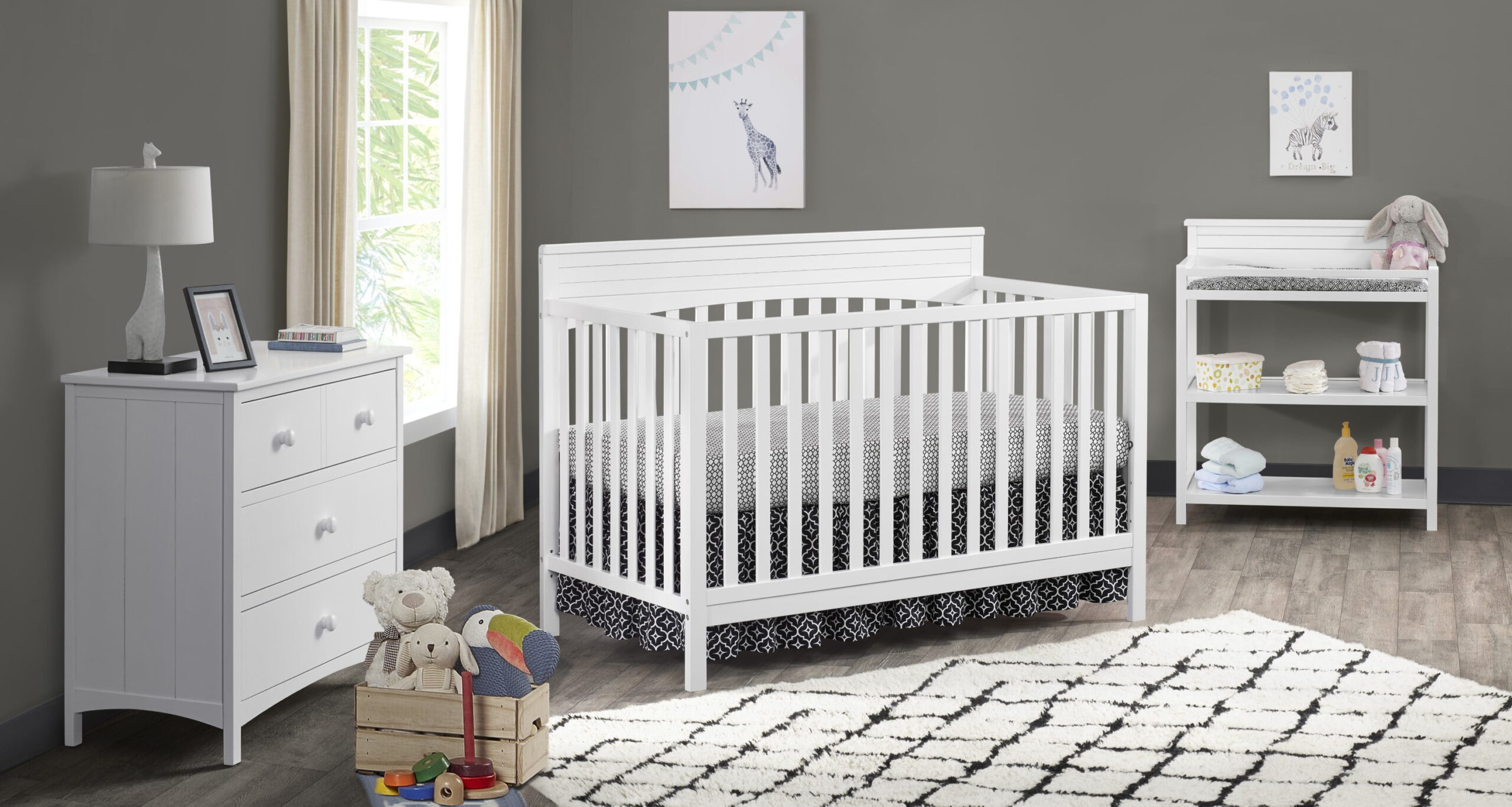 Oxford Baby Harper 4-in-1 Convertible Crib. Snow White. GREENGUARD Gold Certified. Wooden Crib