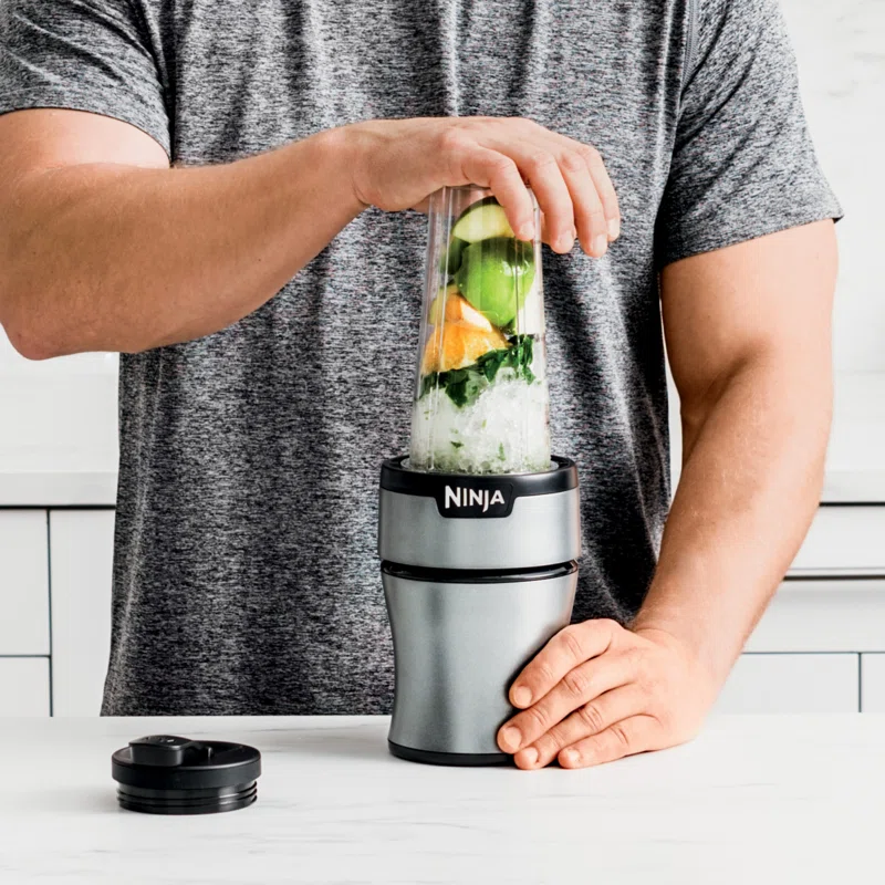Ninja BN301 Nutri-Blender Plus Compact Personal Blender. 900-Peak-Watt Motor. Silver