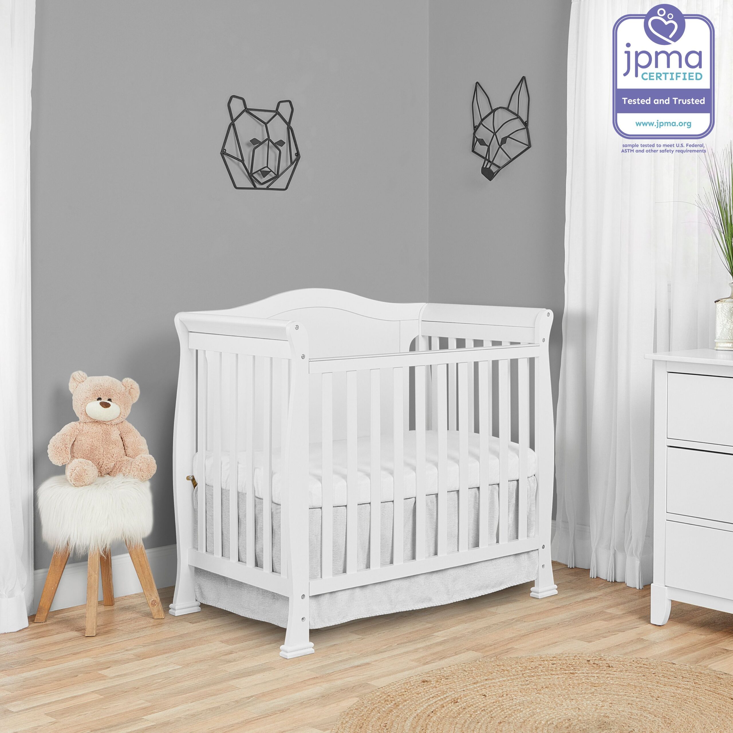 Dream On Me Naples 4-in-1 Convertible Mini Crib. White